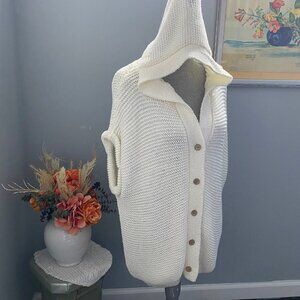 NWT Mia & Tess White Cardigan with Hood